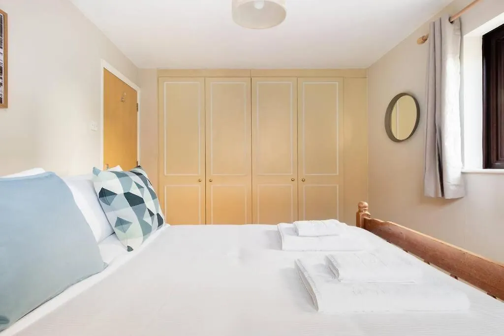 Wapping - Tobacco Docks - Modern Flat Appartement Londen