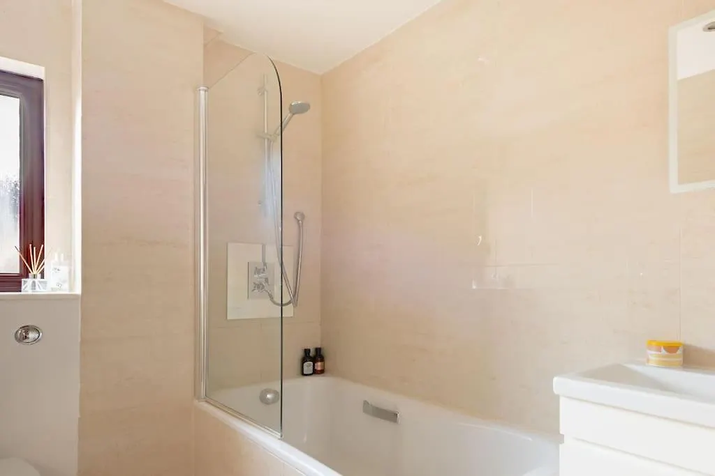Wapping - Tobacco Docks - Modern Flat Appartement Londen